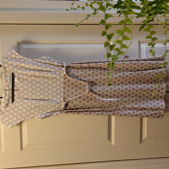 NorthStyle Dresses & Skirts - North Style dress w/ belt